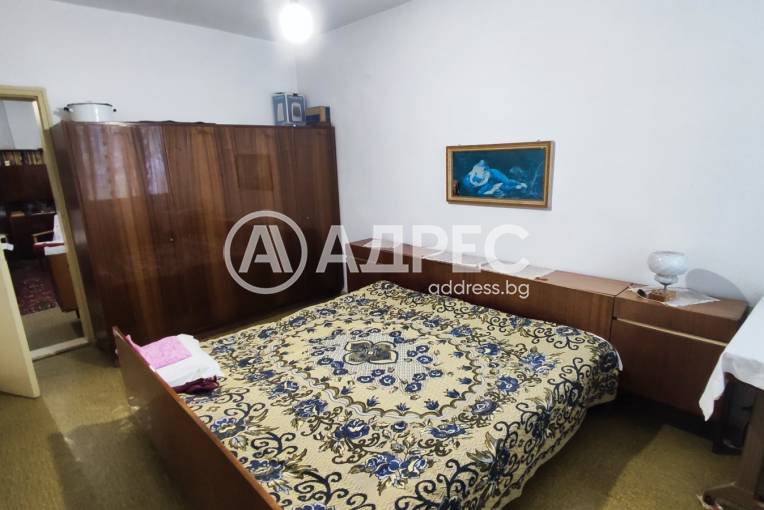 Тристаен апартамент, Стара Загора, Три чучура- център, 663078, Снимка 2