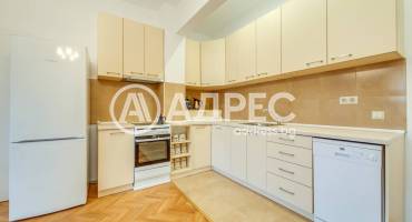 Тристаен апартамент, София, Център, 680079, Снимка 1