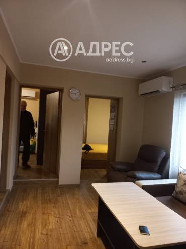 Тристаен апартамент, София, Княжево, 683079, Снимка 1