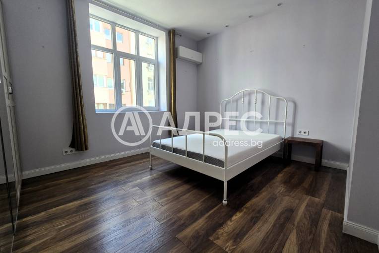 Двустаен апартамент, София, Център, 691080, Снимка 1