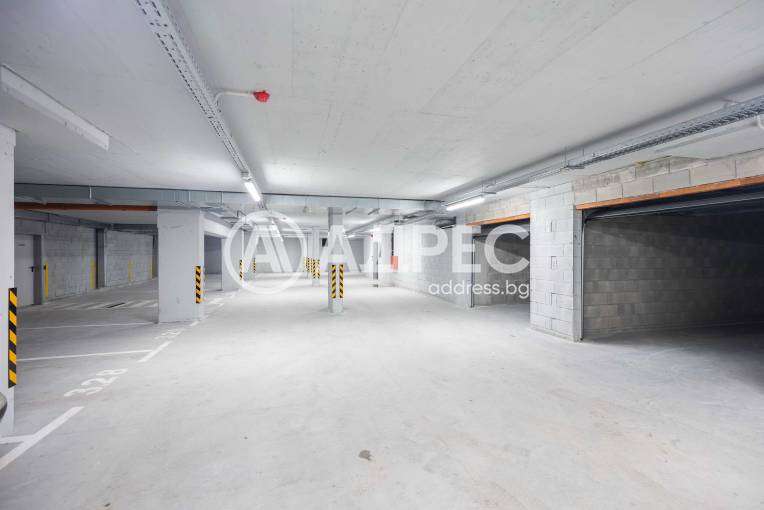 Паркомясто/Гаражна клетка, Варна, Бриз, 669081, Снимка 1