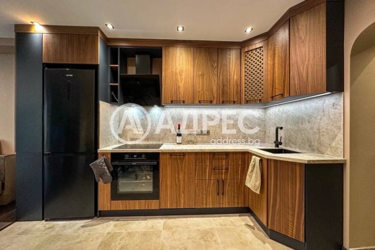 Многостаен апартамент, София, Изток, 678081, Снимка 1