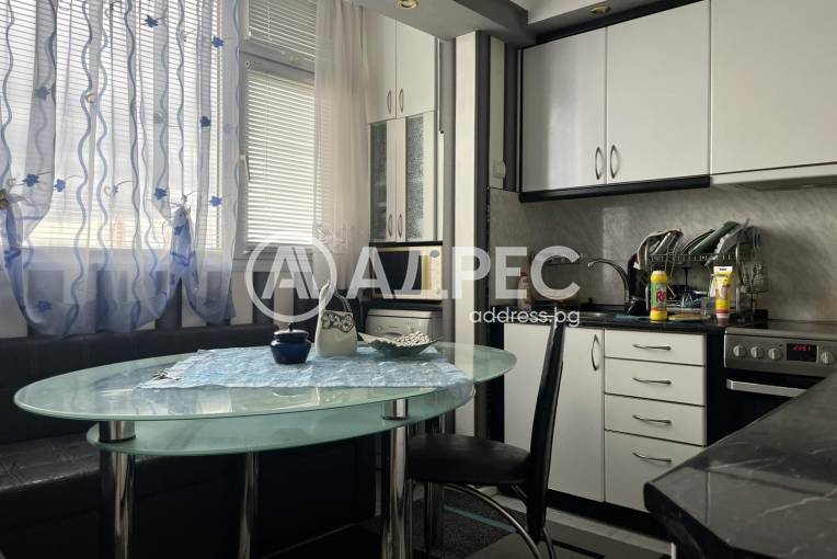 Двустаен апартамент, Казанлък, Изток, 698082, Снимка 8
