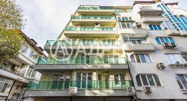 Тристаен апартамент, Варна, Гръцка махала, 664083, Снимка 1