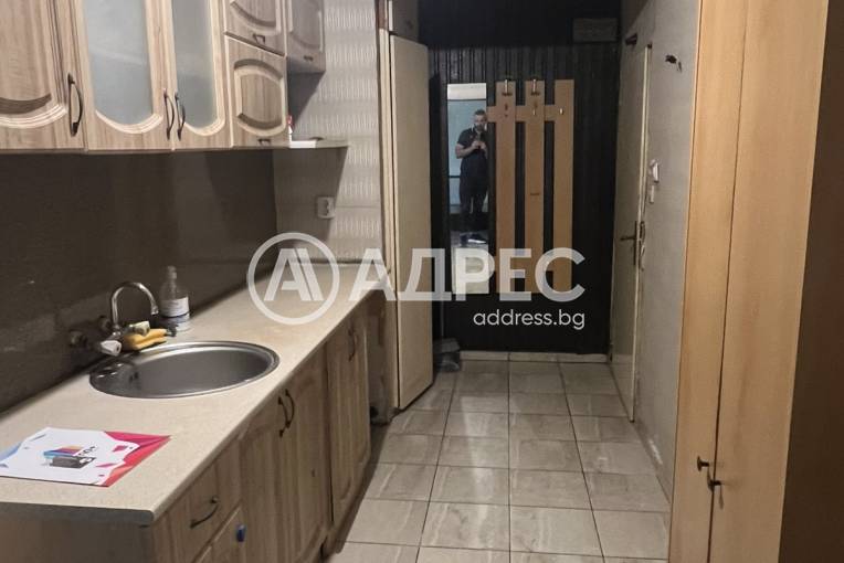 Двустаен апартамент, София, Полигона, 688083, Снимка 2