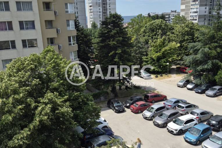 Двустаен апартамент, Варна, Левски, 700084, Снимка 1