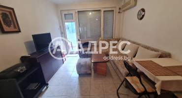 Двустаен апартамент, Варна, Червен площад, 675089, Снимка 1