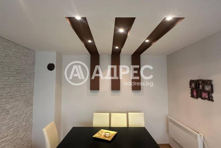 Тристаен апартамент, Търговище, Боровец, 682090, Снимка 2