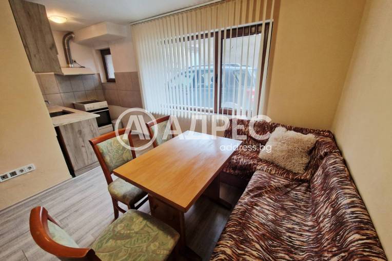 Двустаен апартамент, Варна, Цветен квартал, 684090, Снимка 1