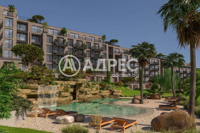 Многостаен апартамент, Варна, к.к. Св.Св. Константин и Елена, 573092, Снимка 1