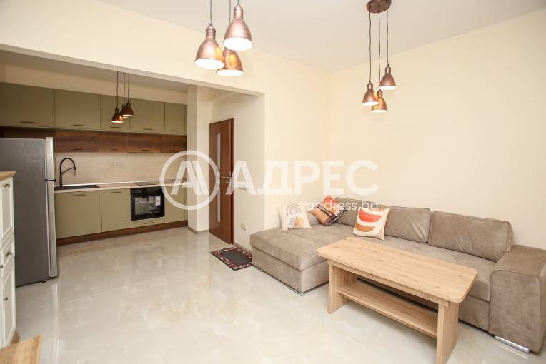 Тристаен апартамент, София, Център, 672092, Снимка 1