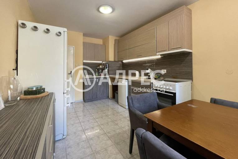 Тристаен апартамент, Русе, Център, 656094, Снимка 2