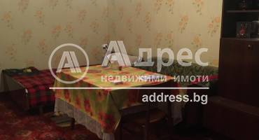 Двустаен апартамент, Шумен, Боян Българанов 1, 468100, Снимка 1