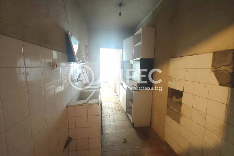 Многостаен апартамент, Ямбол, Център, 660102, Снимка 11