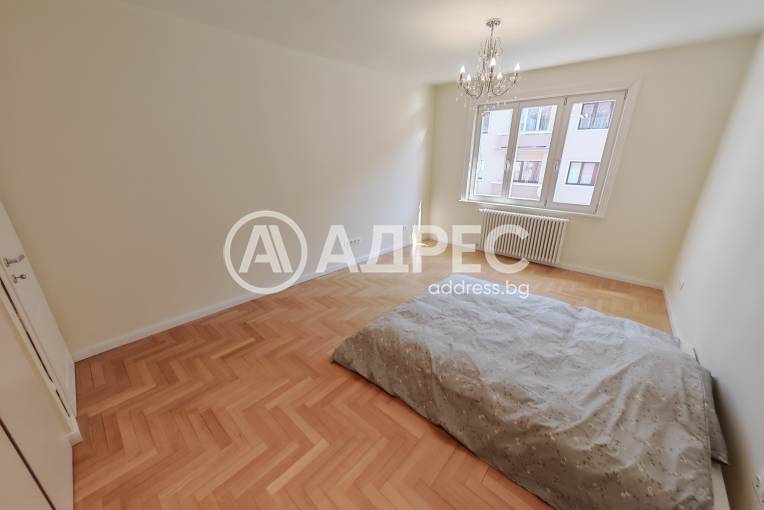 Тристаен апартамент, София, Докторска градина, 686107, Снимка 11