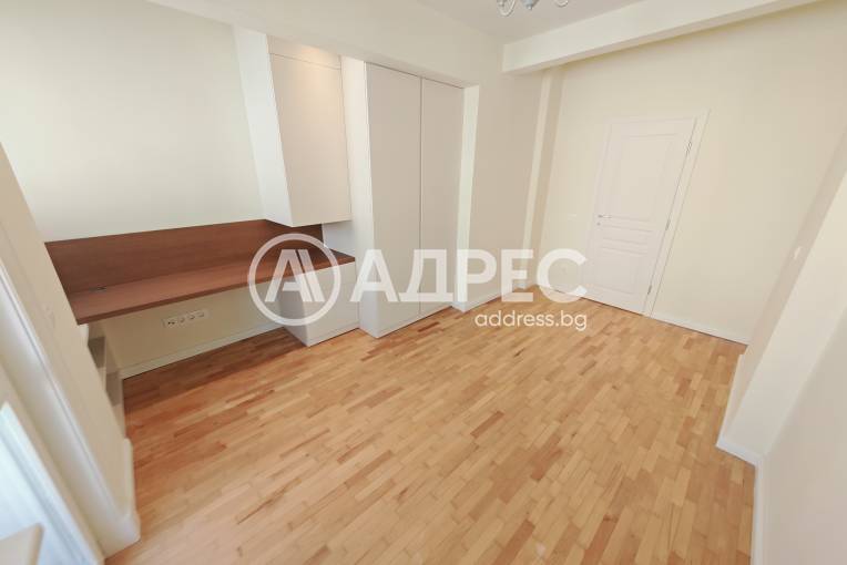 Тристаен апартамент, София, Докторска градина, 686107, Снимка 15