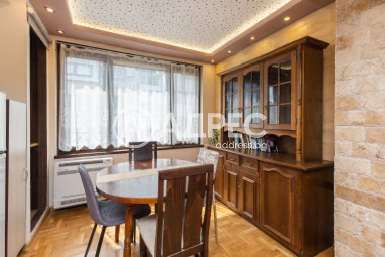 Многостаен апартамент, Варна, Окръжна болница, 696107, Снимка 2