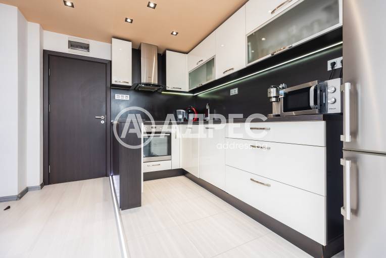 Многостаен апартамент, Варна, Колхозен пазар, 669108, Снимка 9