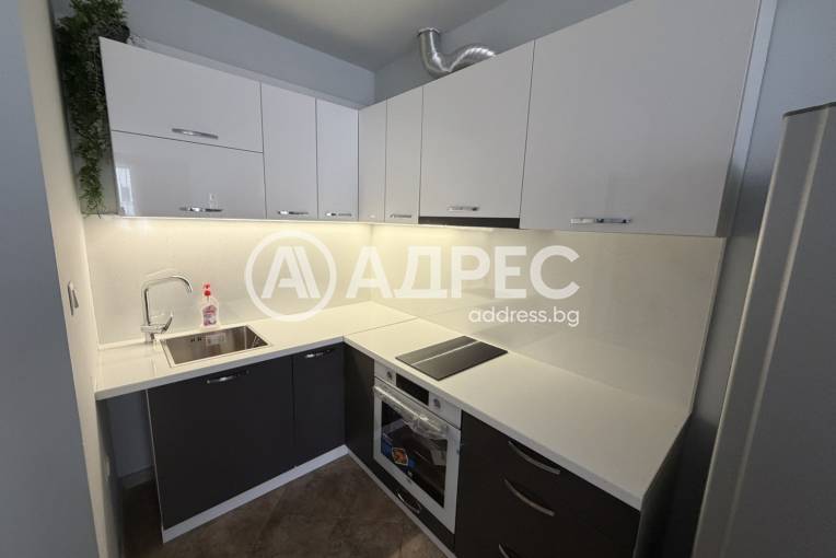 Двустаен апартамент, София, Лагера, 696108, Снимка 1