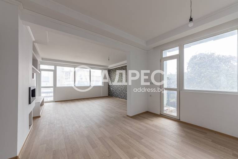 Тристаен апартамент, Балчик, Център, 674110, Снимка 1