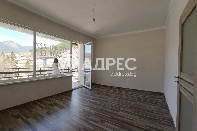 Многостаен апартамент, Смолян, Стар център, 653112, Снимка 1