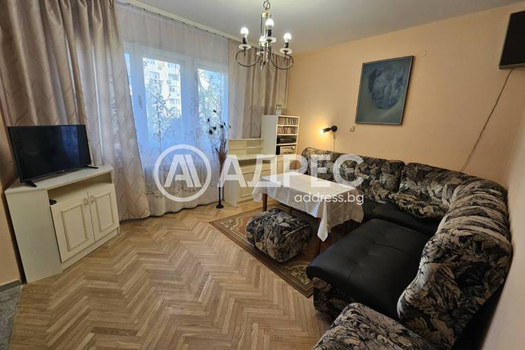 Двустаен апартамент, Варна, Бриз, 688112, Снимка 1