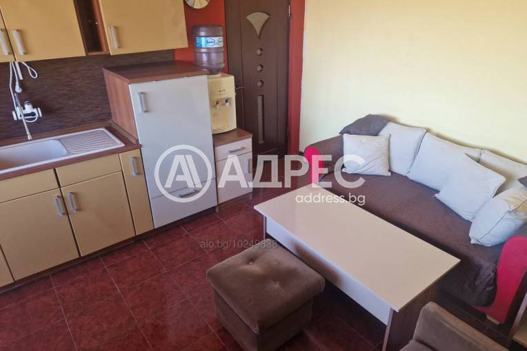 Тристаен апартамент, Ямбол, Д-р Д.Дончев, 653114, Снимка 1