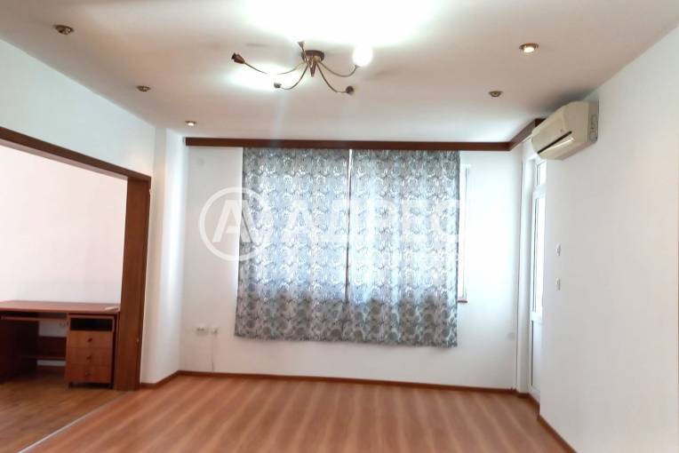 Многостаен апартамент, Пловдив, Кючук Париж, 689116, Снимка 3