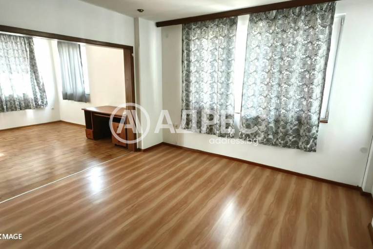 Многостаен апартамент, Пловдив, Кючук Париж, 689116, Снимка 4