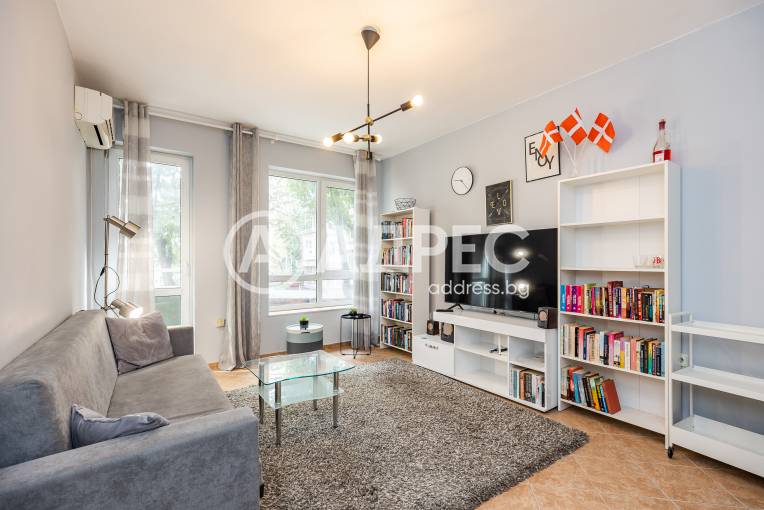 Двустаен апартамент, Варна, Общината, 669117, Снимка 1