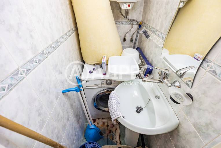 Двустаен апартамент, Варна, Общината, 669117, Снимка 17