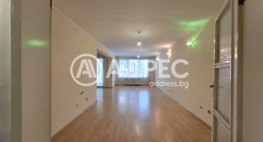 Тристаен апартамент, София, Лагера, 672117, Снимка 1