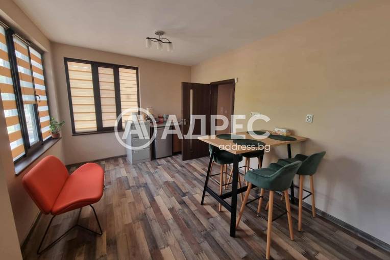 Тристаен апартамент, Ямбол, 688118, Снимка 3