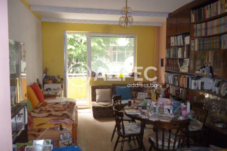 Тристаен апартамент, Добрич, Център, 698118, Снимка 2
