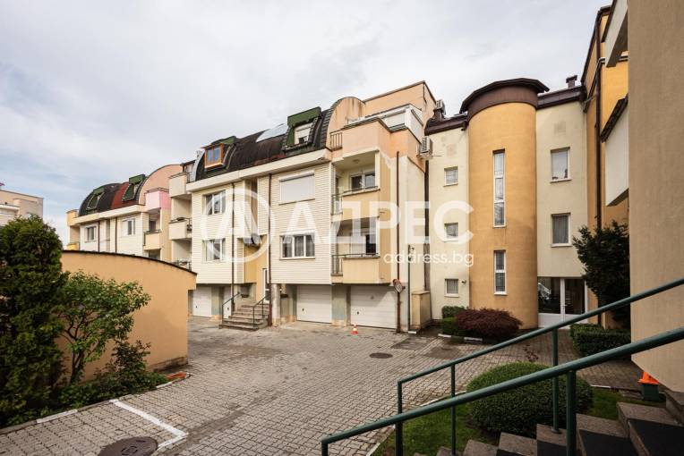 Тристаен апартамент, София, Бъкстон, 694119, Снимка 12