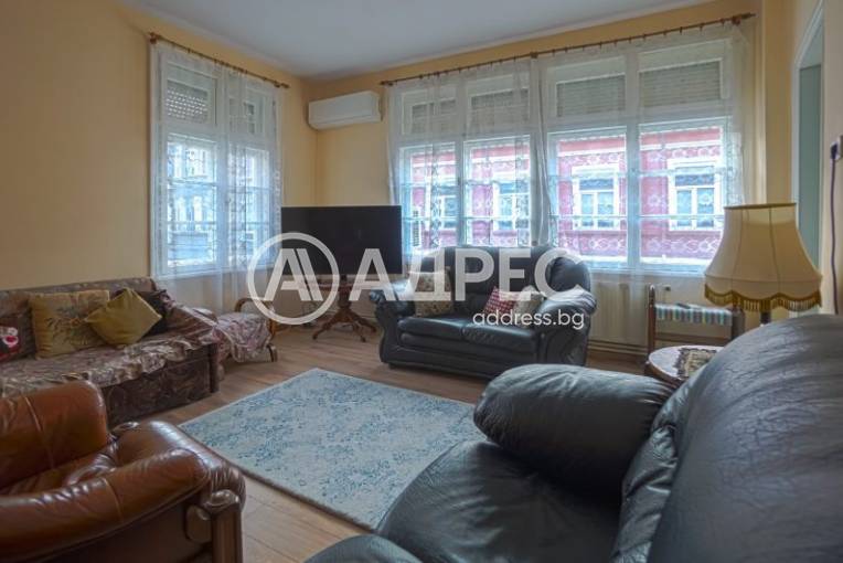 Многостаен апартамент, Разград, Център, 672121, Снимка 1