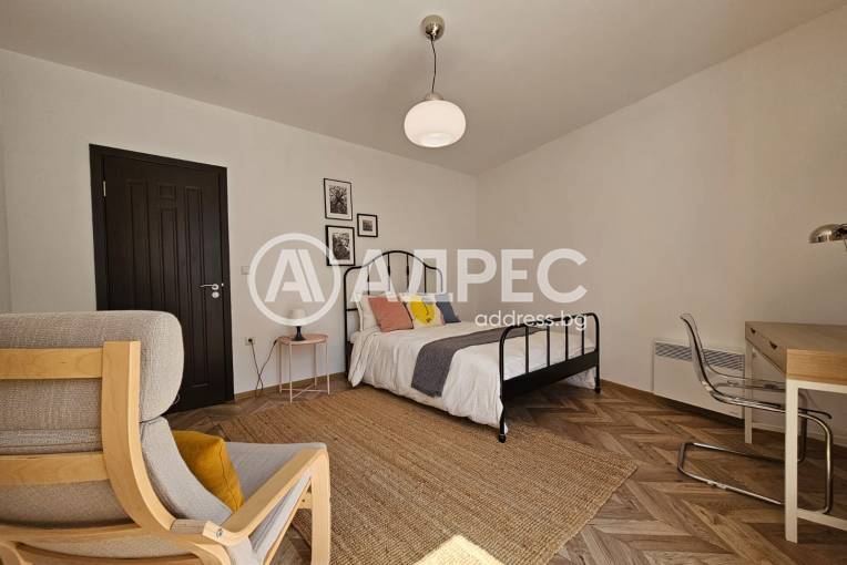 Тристаен апартамент, Варна, Цветен квартал, 677121, Снимка 10