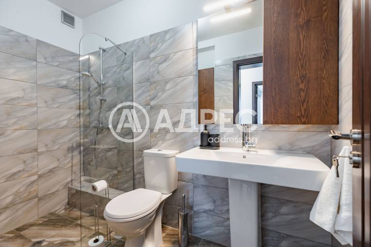 Тристаен апартамент, Варна, Цветен квартал, 677121, Снимка 24