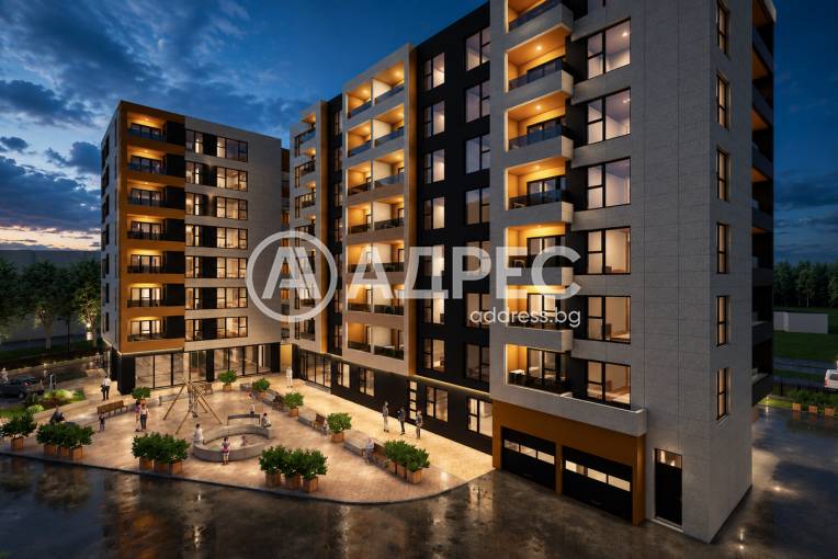 Тристаен апартамент, Русе, ЦЮР, 690121, Снимка 1