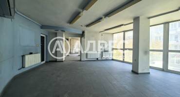 Офис Сграда/Търговски център, Русе, Широк център, 664123, Снимка 2