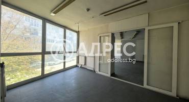 Офис Сграда/Търговски център, Русе, Широк център, 664123, Снимка 5