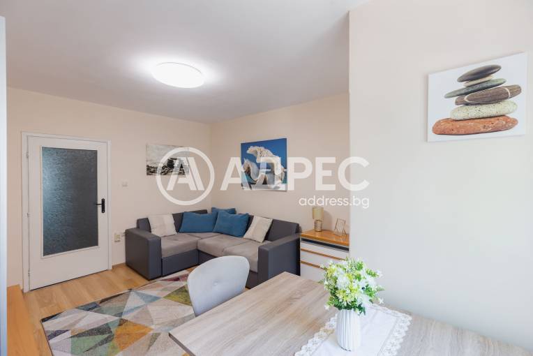 Двустаен апартамент, Варна, Генералите, 697124, Снимка 8