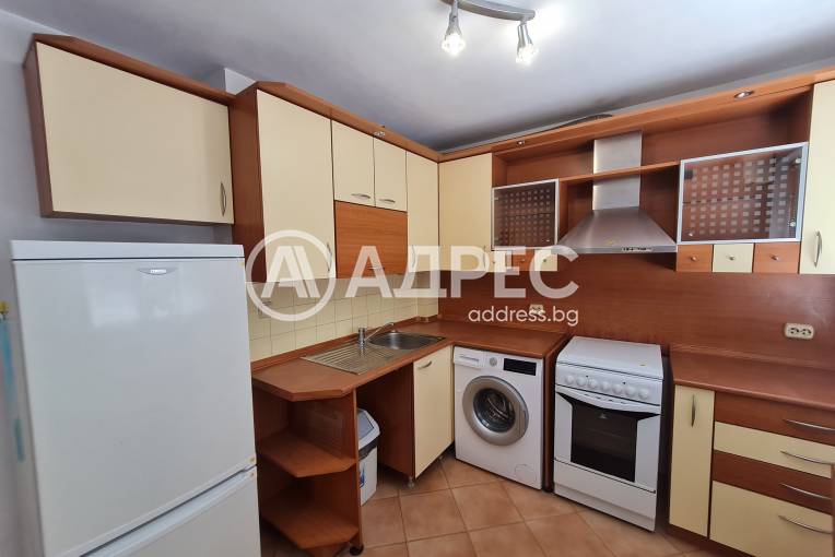 Тристаен апартамент, Варна, Гръцка махала, 700124, Снимка 1