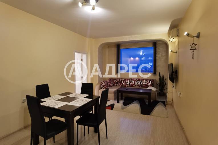 Тристаен апартамент, Русе, Възраждане, 504125, Снимка 1