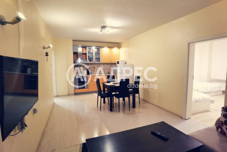 Тристаен апартамент, Русе, Възраждане, 504125, Снимка 2