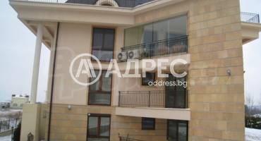 Двустаен апартамент, София, Камбаните, 678125, Снимка 1