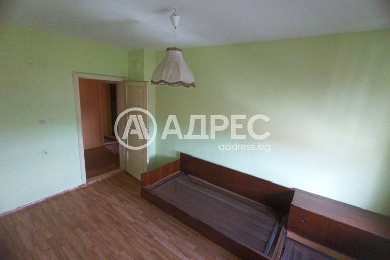 Многостаен апартамент, Исперих, Център, 697125, Снимка 1