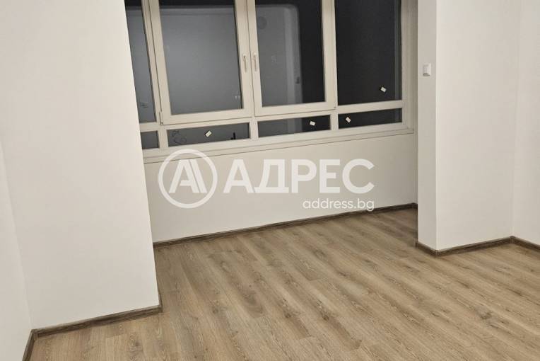 Многостаен апартамент, София, Редута, 682126, Снимка 1