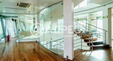 Офис Сграда/Търговски център, Варна, Западна Промишлена Зона, 671128, Снимка 1