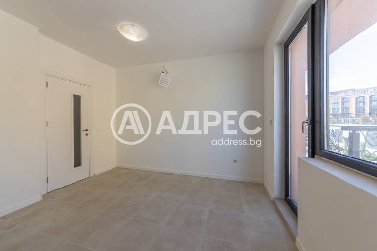 Двустаен апартамент, Варна, к.к. Св.Св. Константин и Елена, 692129, Снимка 3